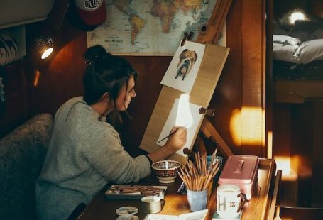 Spotlight: Holly Smith, Color Pencil & Watercolor Artist