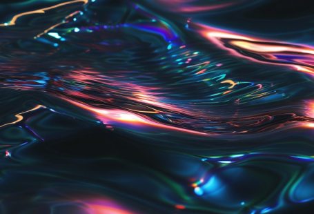 21 Gorgeous Iridescent iPhone Wallpapers That Turn Your Screen into Eye Candy