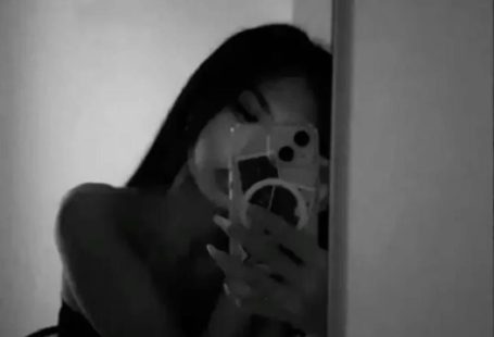 40+ poses for sexy selfies - Trendy selfie inspiration