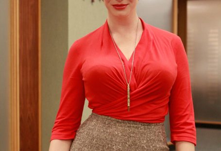 Busty Women, We're Here to Help You Get Dressed for Fall!