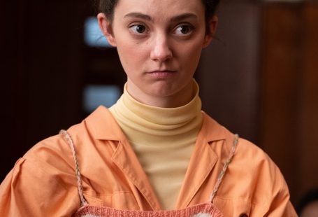 Don't Miss These Wild Details In "Sex Education's" Even Wilder Sex Play