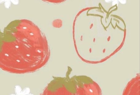 aesthetic strawberry wallpaper