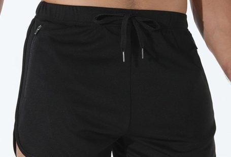 Mga Short na Pang-sports na Mabilis na Napapatuyo ng Vent - Khaki / S