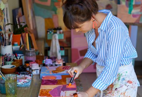 The abstract colour-block artworks from Jackie Anderson