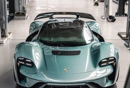 To the love of all things Porsche